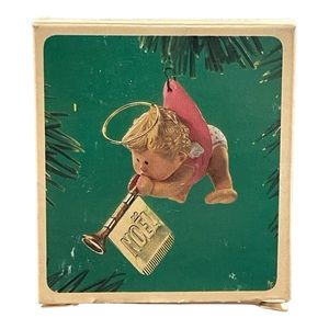 Vintage Hallmark 1984 Musical Angel Christmas Ornament